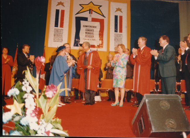 Présentation de doctorats d'honneur de l'Université de Moncton à son excellence Boutros Boutros-Ghali et au très honorable Jean Chrétien, lors d'une cérémonie spéciale au Congrès mondial acadien de 1994